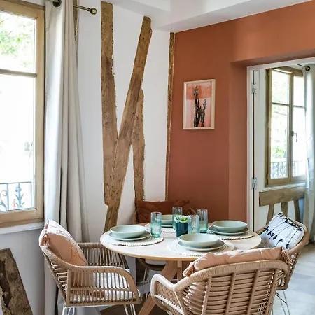 Pavillon Eden - Le Cocon - Le Marais Apartment *